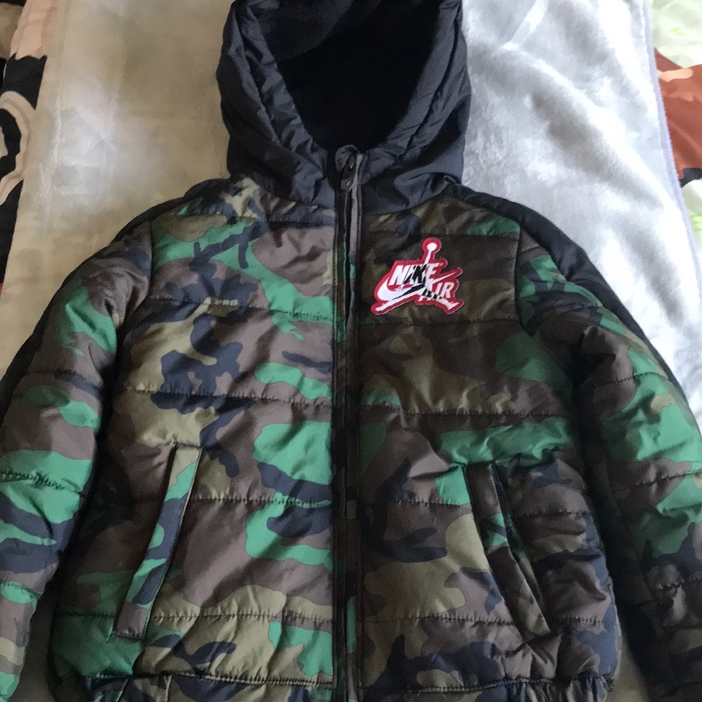 Jordan puffer jacket